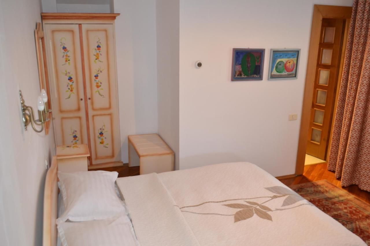 Отель Casa Cranta Брашов-25
